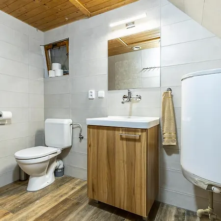 Vinny Sklep U Ilciku Holiday home *
